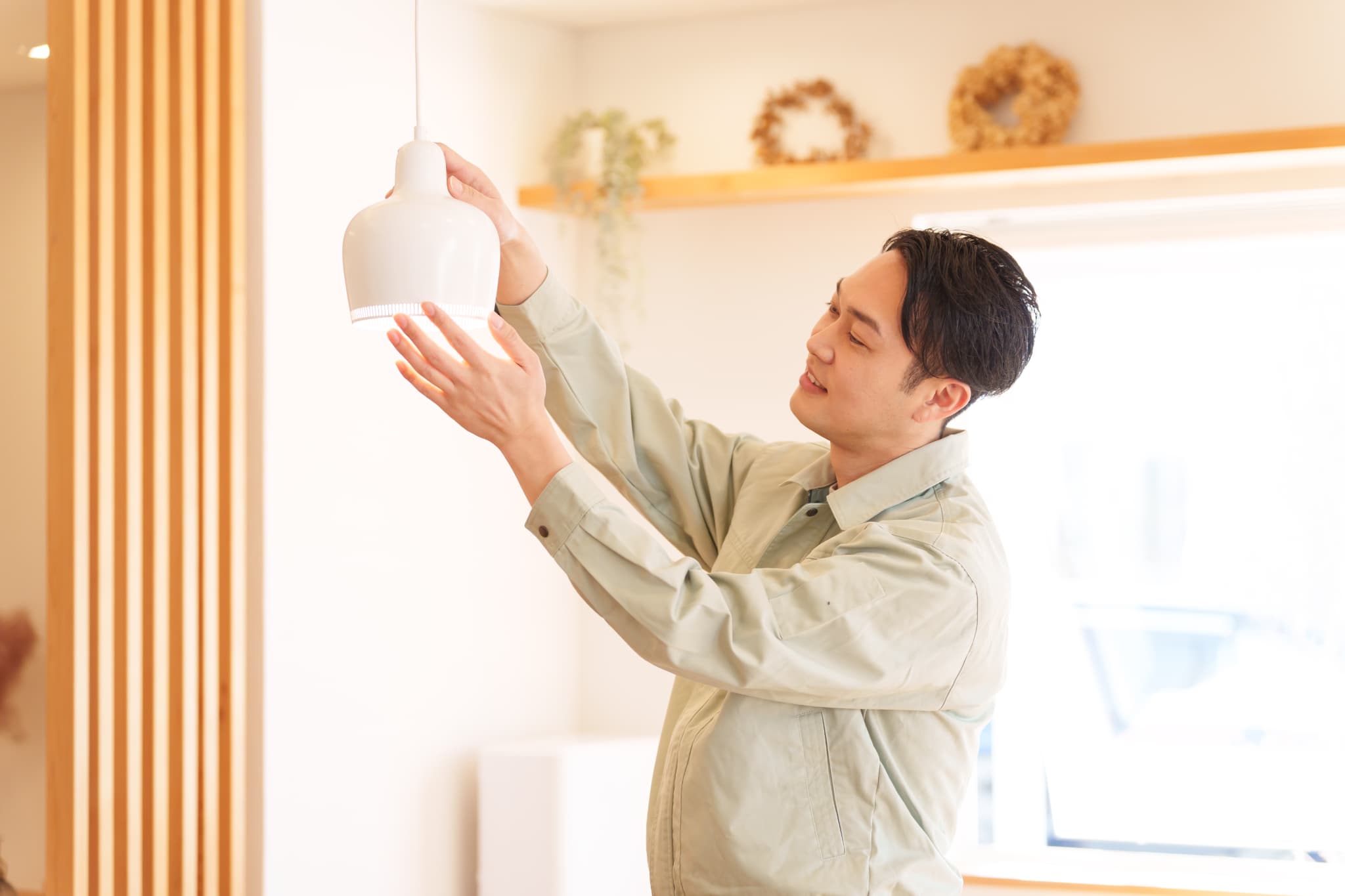 老朽化した電気設備の故障が頻繁に起こっている